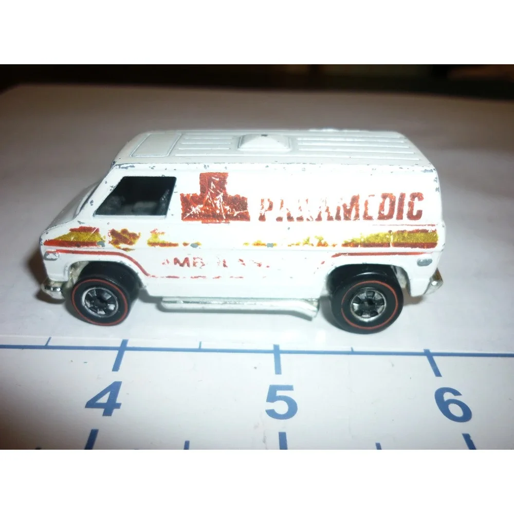 1974 Hot Wheels Redline‎ White Paramedic Ambulance